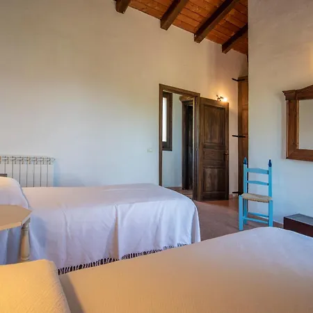 Domus Delle Stelle 2 - Padronale Con Piscina Пула