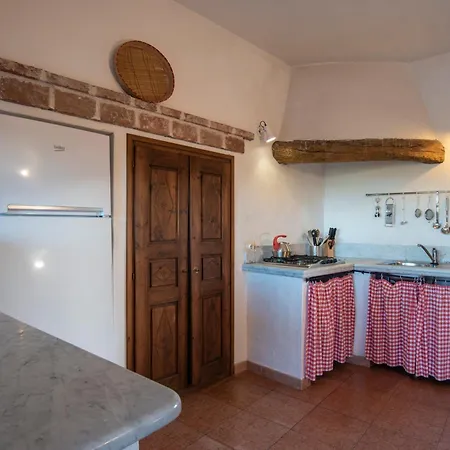 Domus Delle Stelle 2 - Padronale Con Piscina Vila