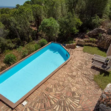 Domus Delle Stelle 2 - Padronale Con Piscina Vila Pula
