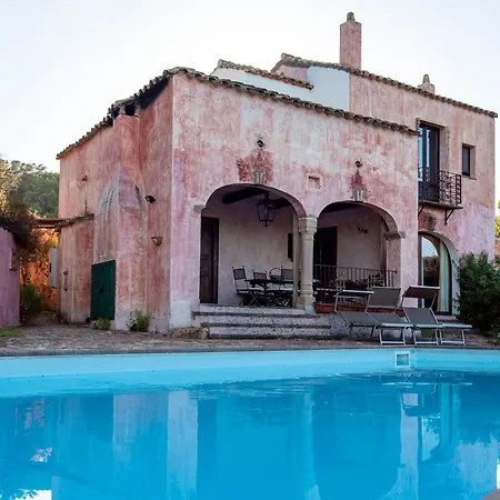Domus Delle Stelle 2 - Padronale Con Piscina Pula